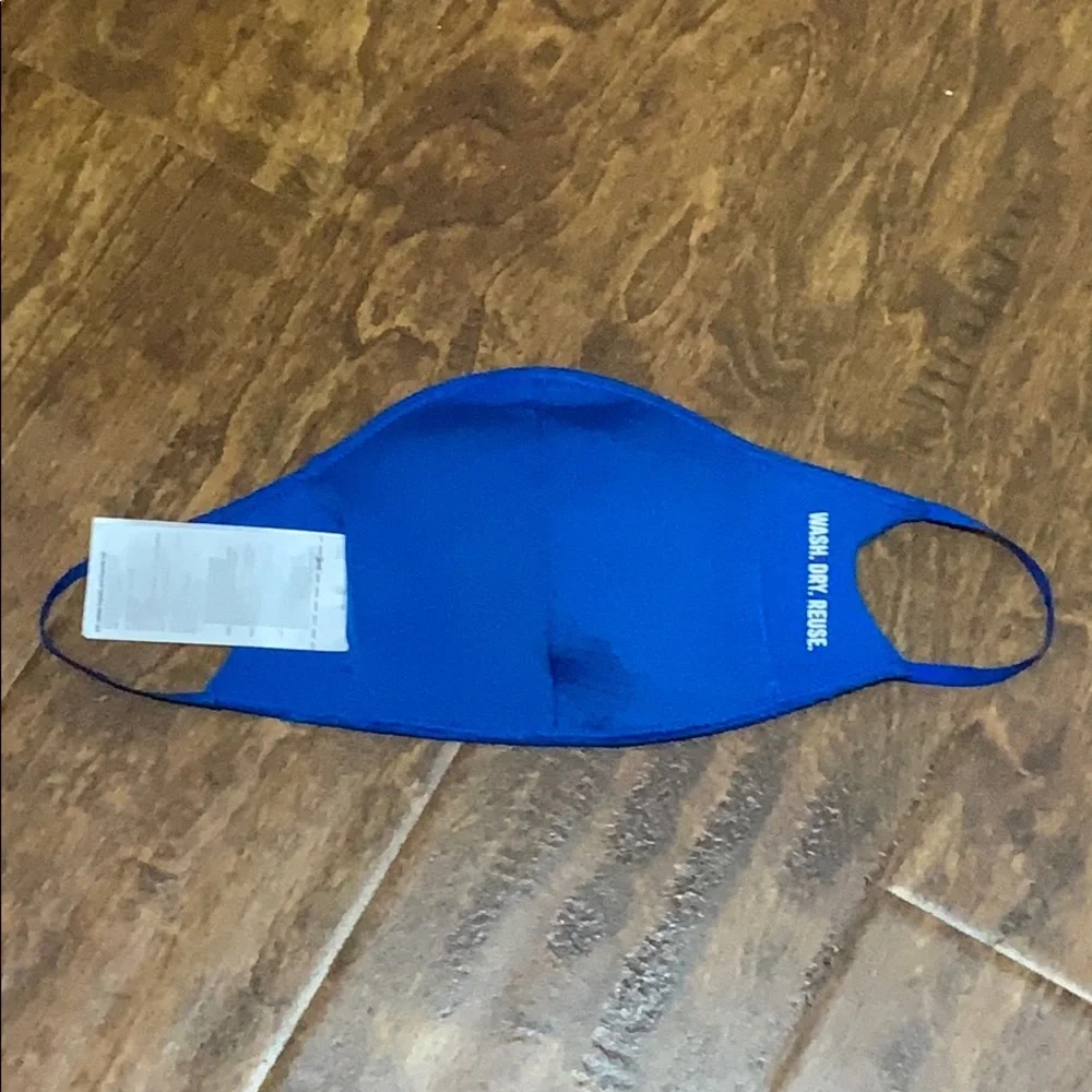 ADIDAS Unisex FACE COVER - Size M/L